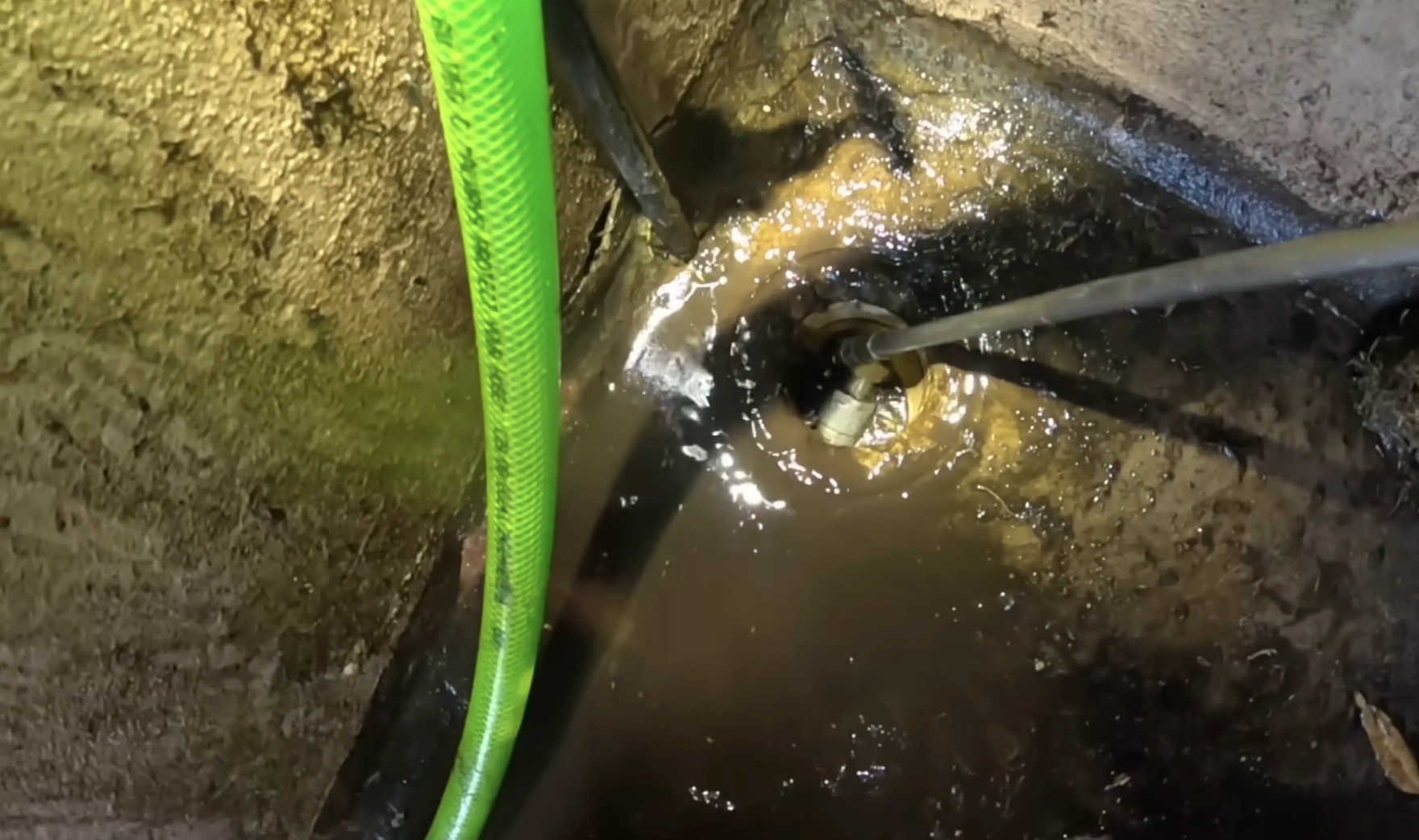 Hydro jetting a Spokane sewer line